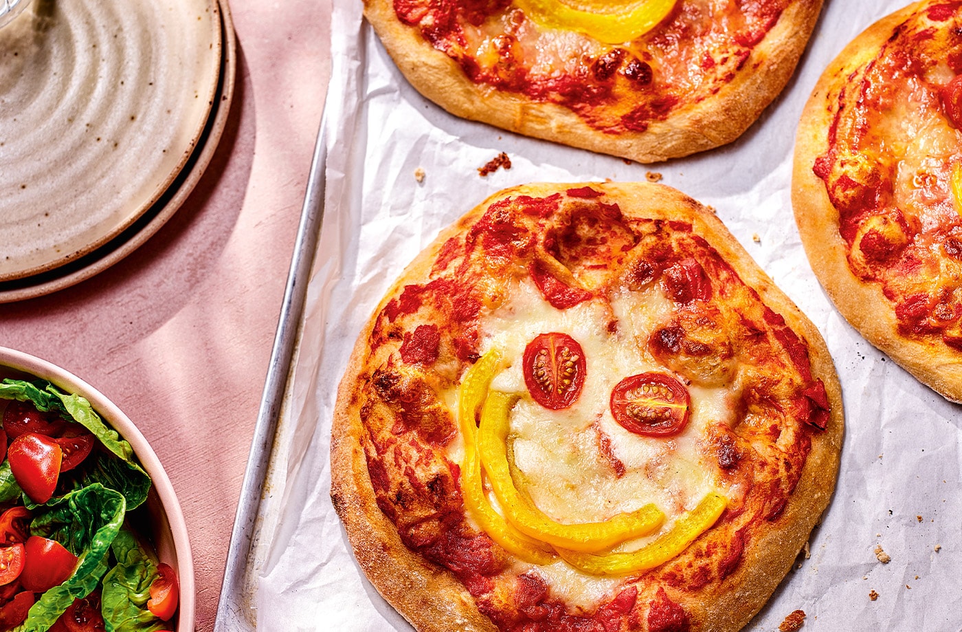 1400x919_Smiley-face-pizzas