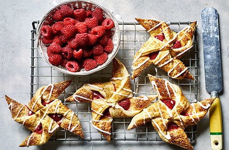 Image of "Raspberry custard Danish pastries"