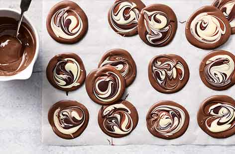 Image of "Marbled chocolate ‘puddles’"
