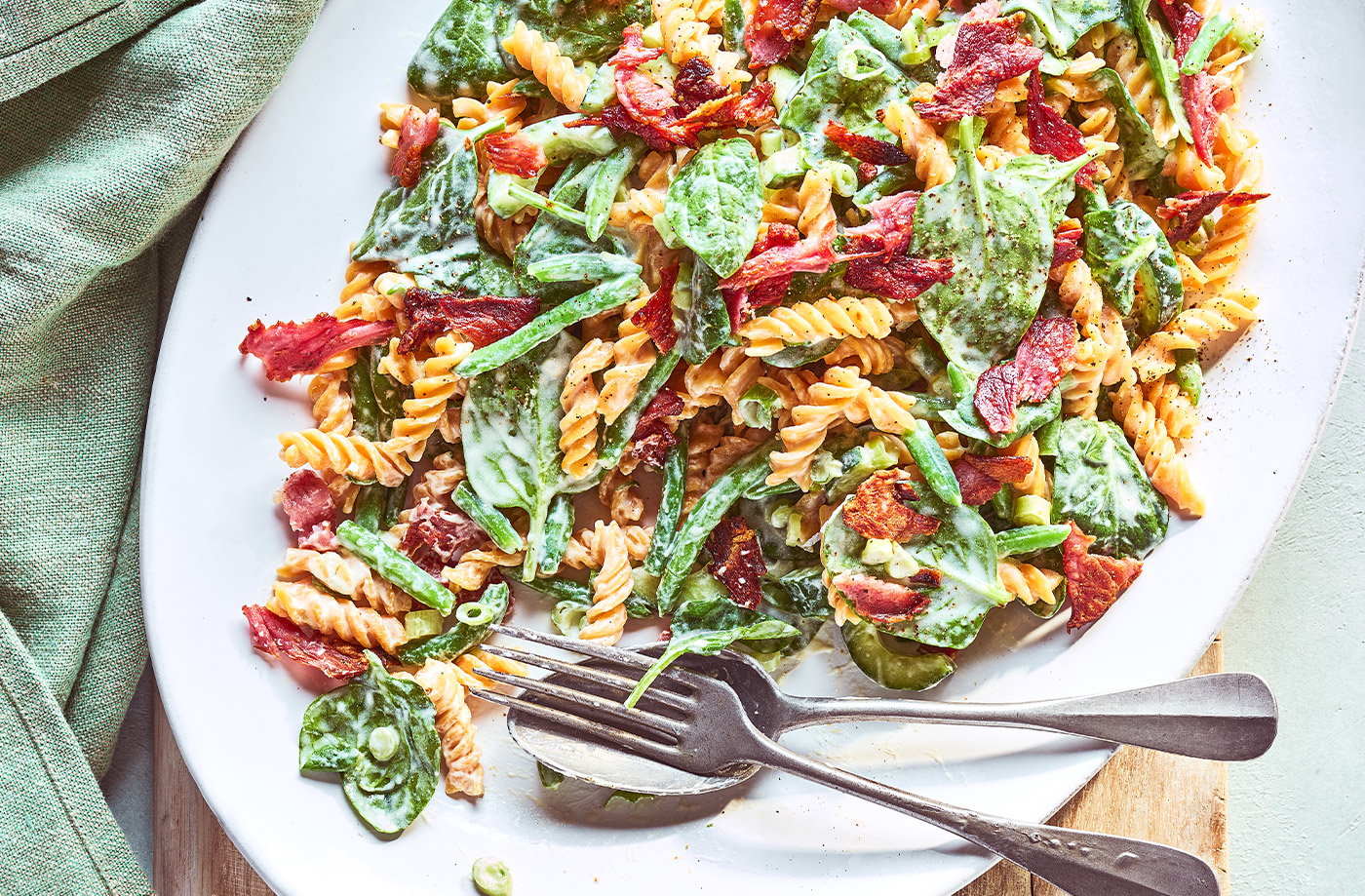 Creamy bacon pasta salad