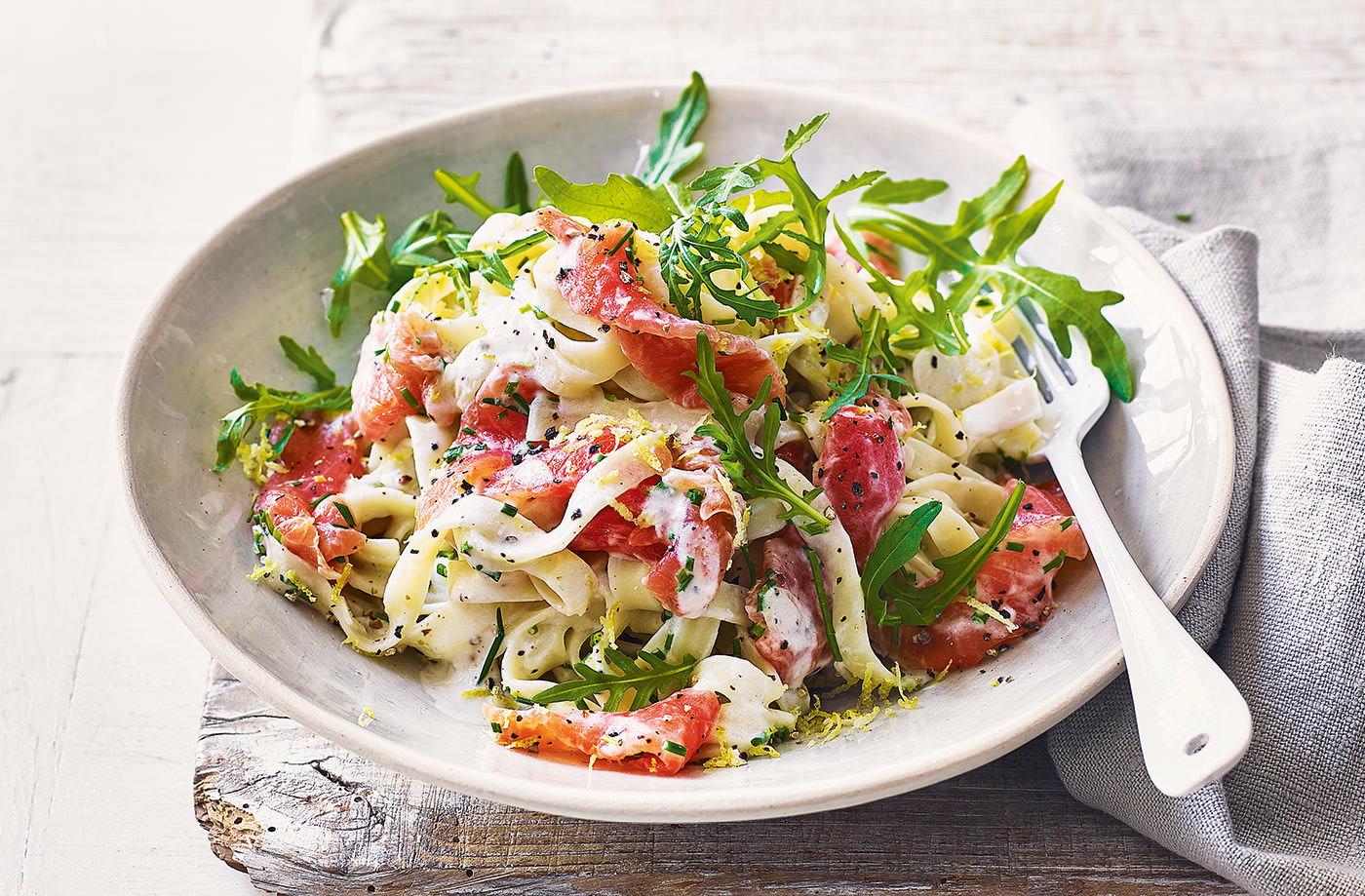Creamy smoked salmon and lemon pasta