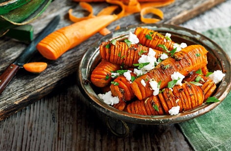 Image of "Cumin and fennel hasselback carrots"