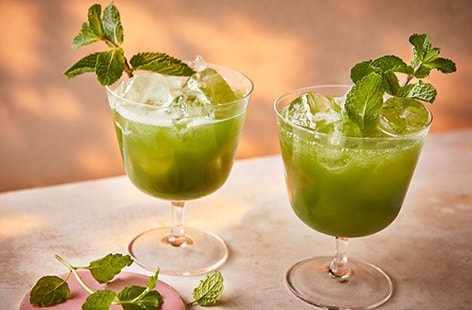Image of "Elderflower matcha spritz"