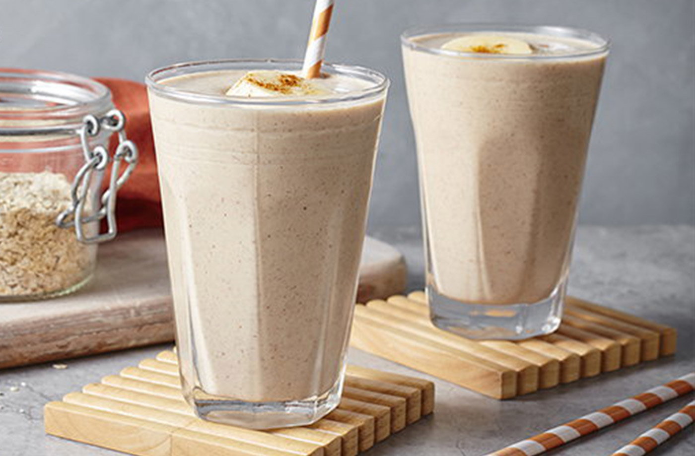 Oat and banana smoothie