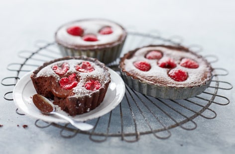Image of "Chocolate mousse raspberry tartlets"