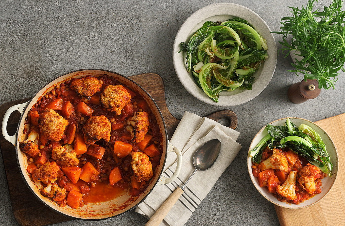 5-ingredient smoky cauliflower one-pot