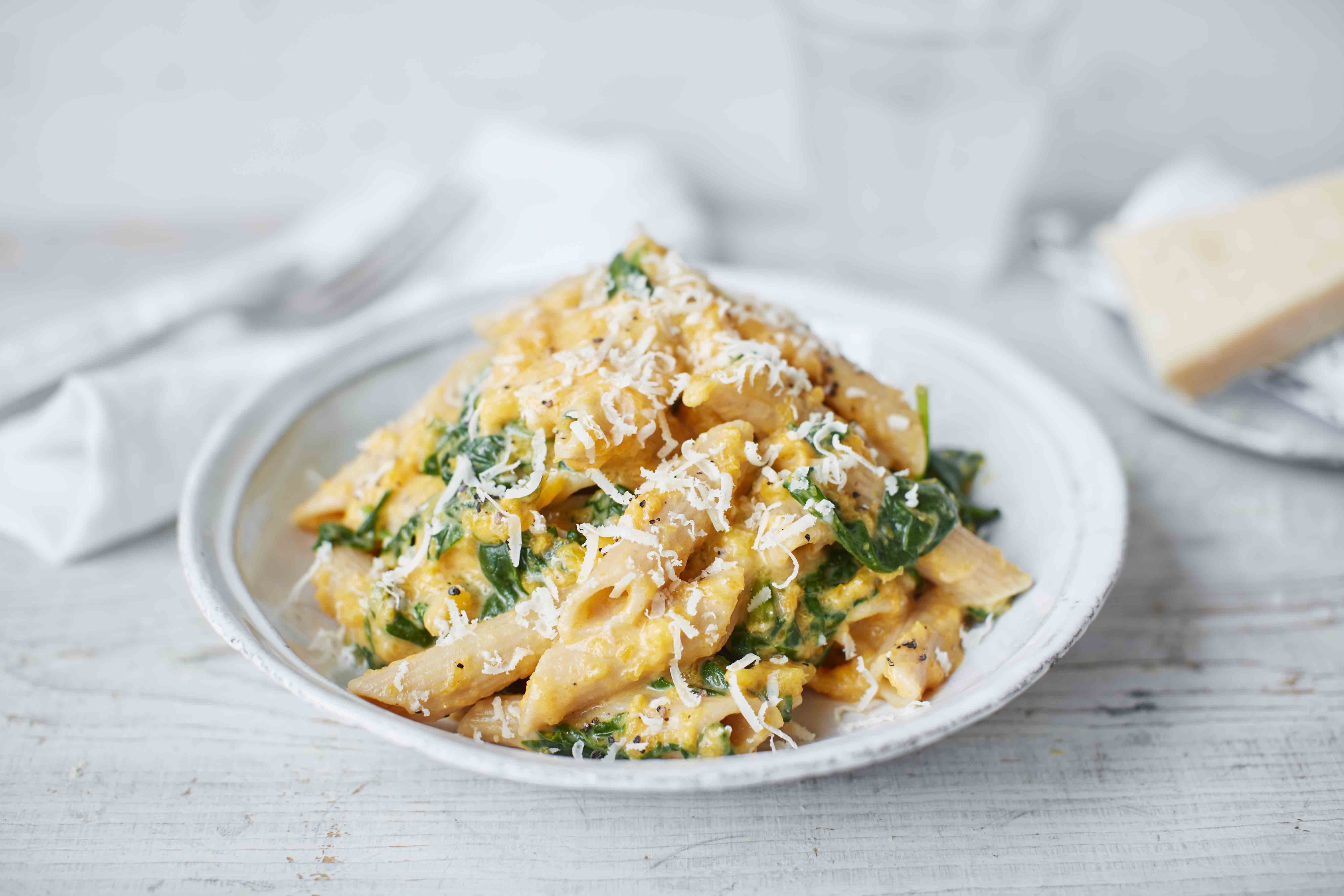 Healthy pasta with butternut squash and crème fraîche