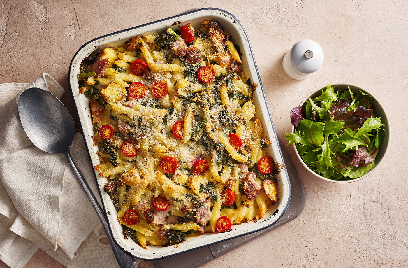 Ham and potato pasta bake