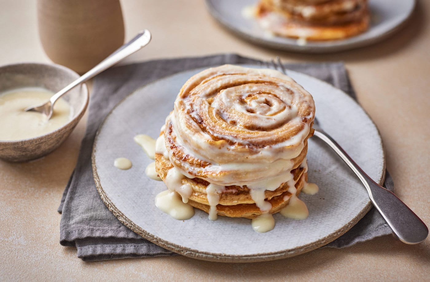 Cinnamon roll pancakes