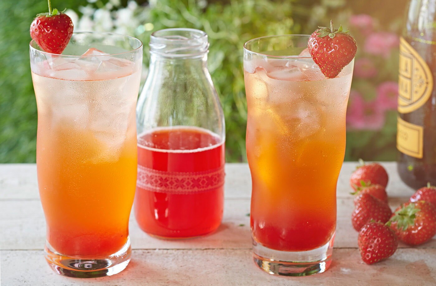 Strawberry and rose fizz
