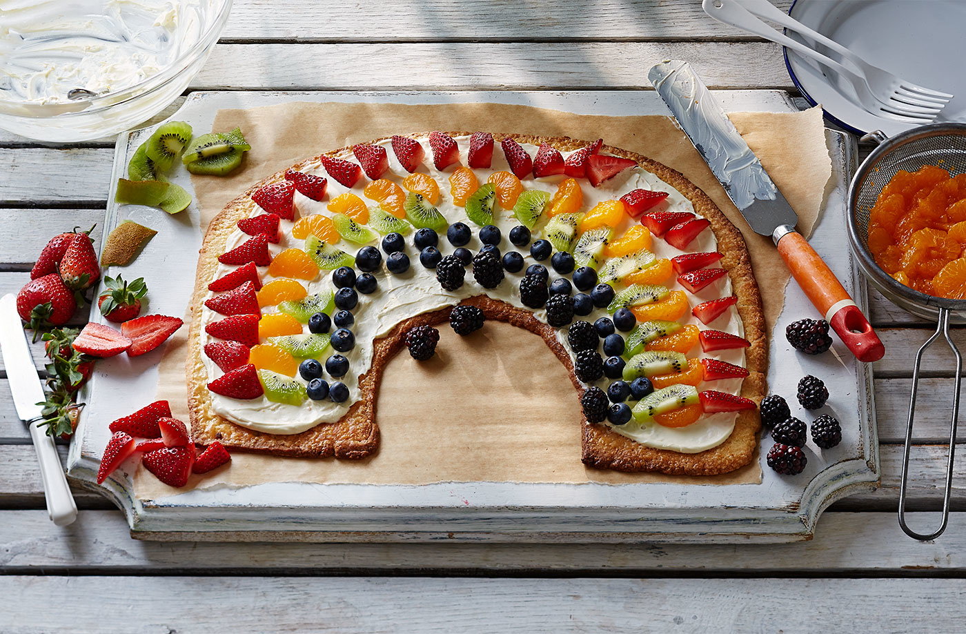 Rainbow fruit pizza