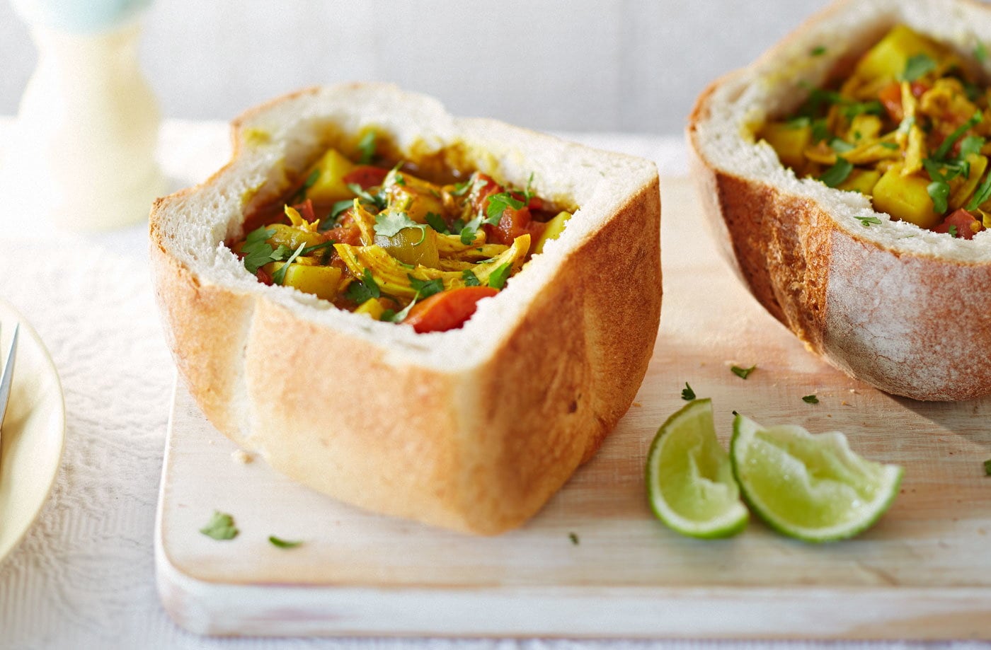 Chicken bunny chow