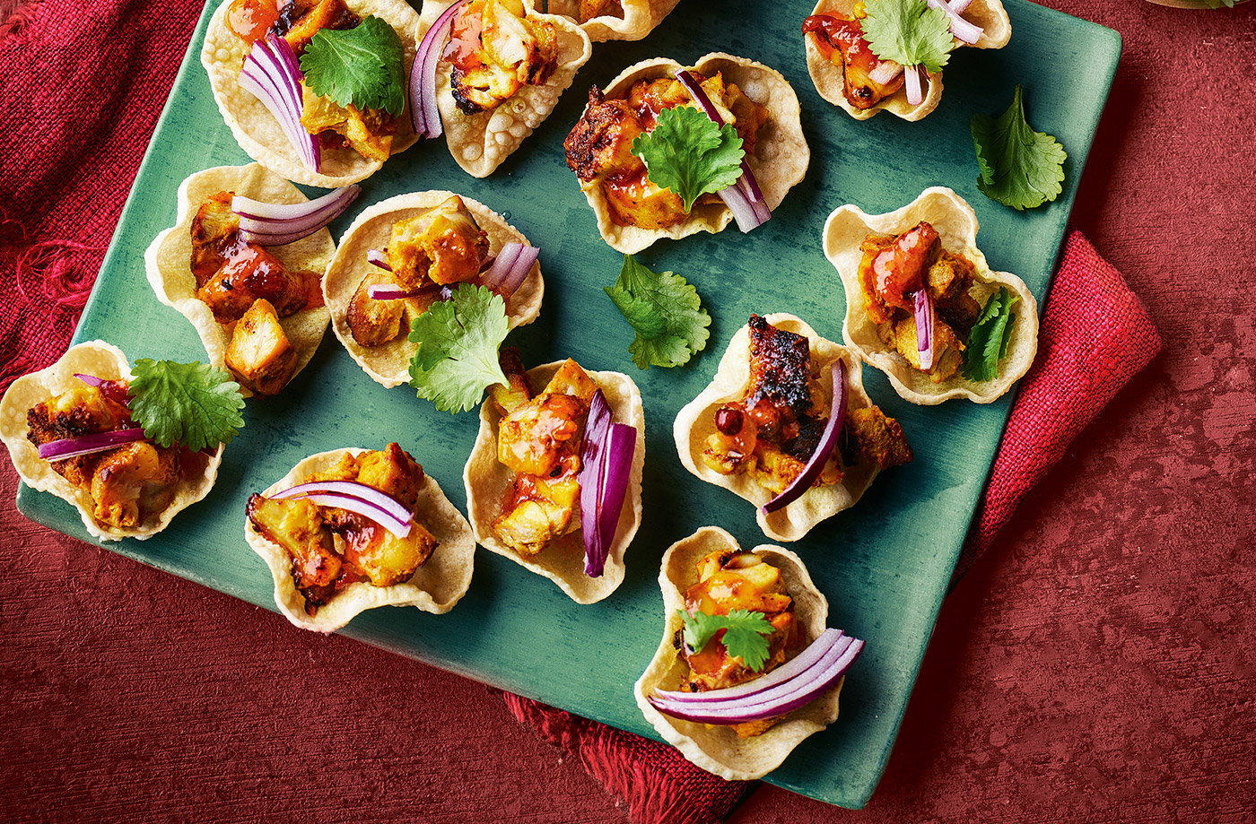 Tandoori chicken poppadoms