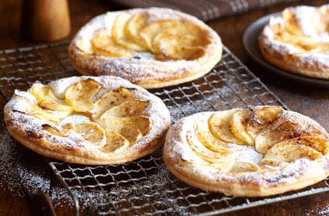 Image of "Bramley apple tarts"