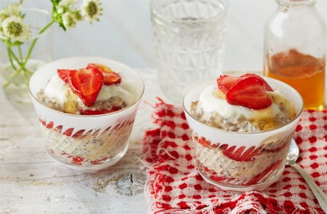 Image of "Strawberry, banana and oat chia cups"
