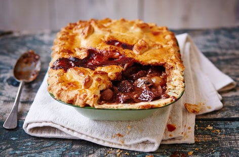 Image of "Beef bourguignon pie"