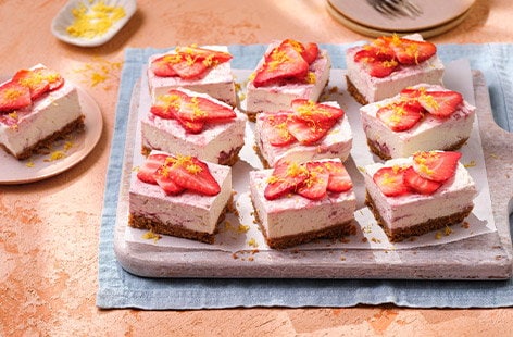 Image of "Strawberry and ginger cheesecake bars"
