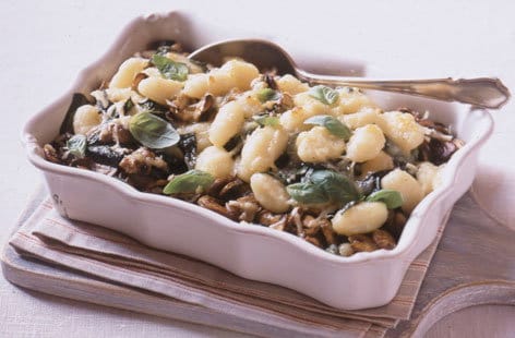 Image of "Baked gnocchi with mushrooms and spinach"