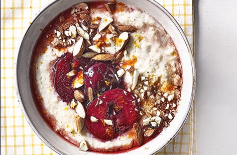 Image of "Plum and almond porridge"