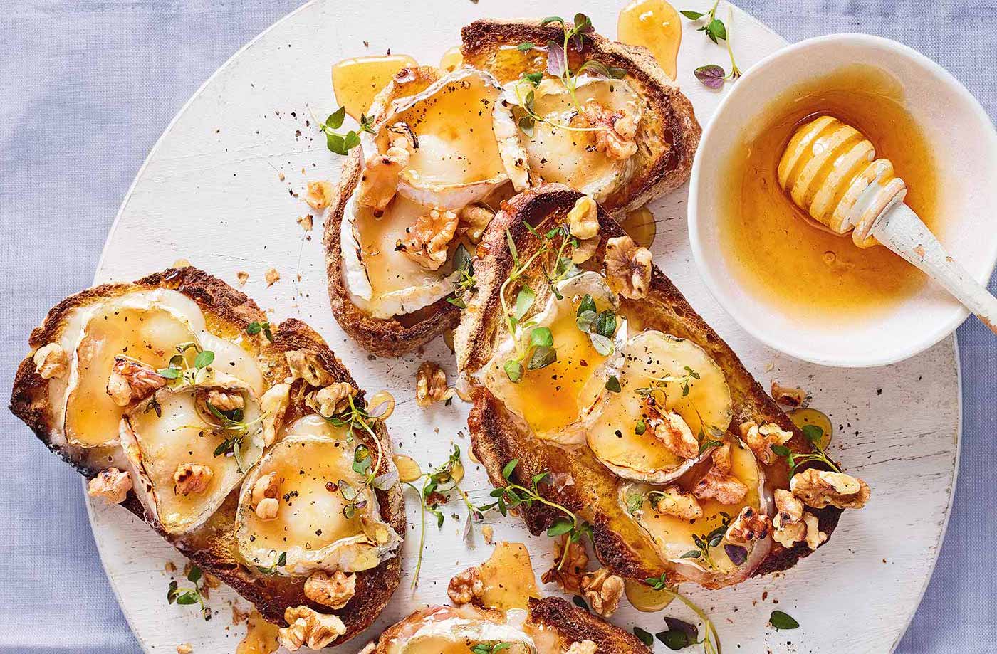 Lavender honey and goat's cheese bruschetta