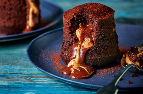 Image of "Chocolate and peanut butter fondant cakes"