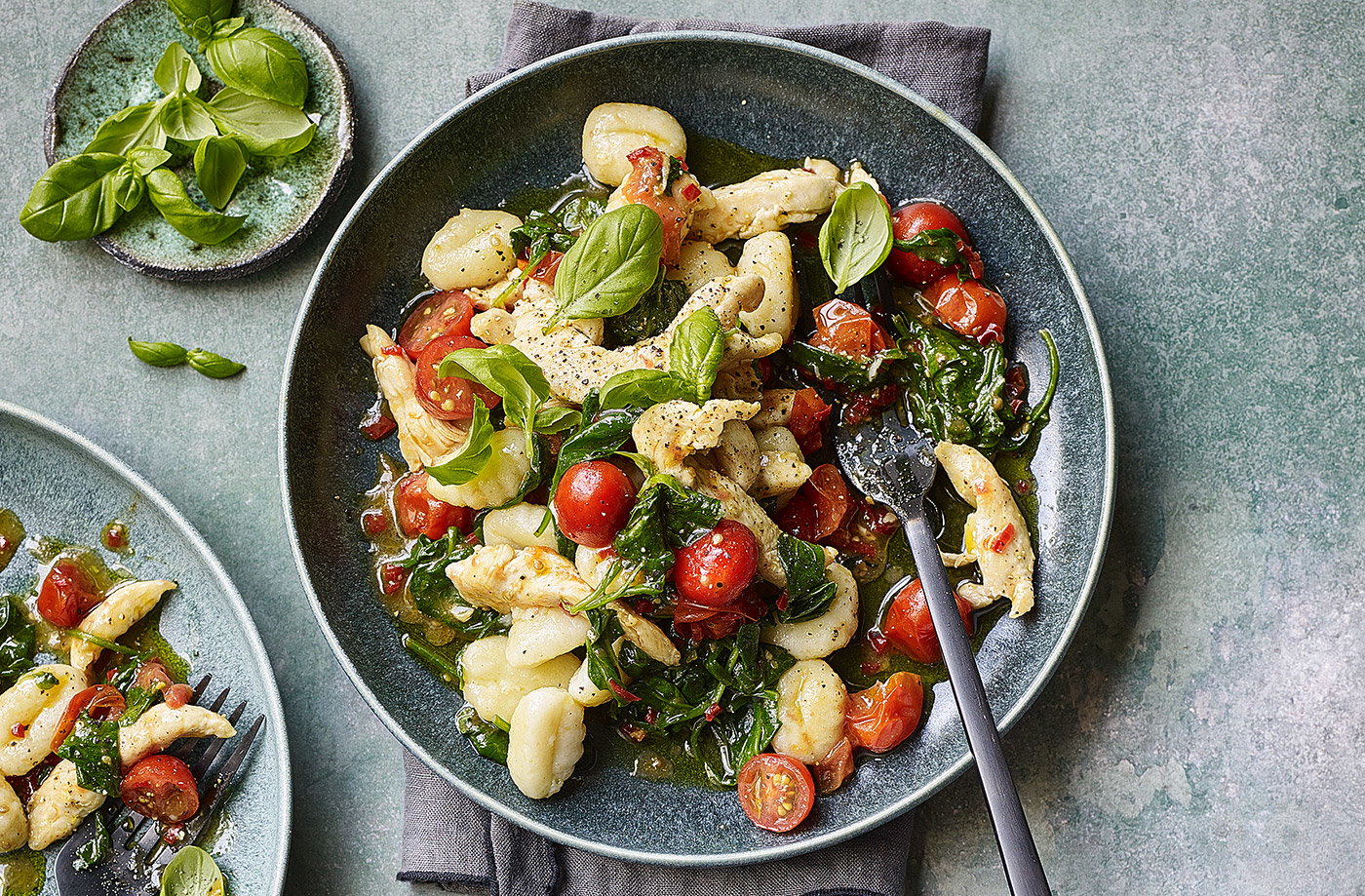 Spicy chicken gnocchi
