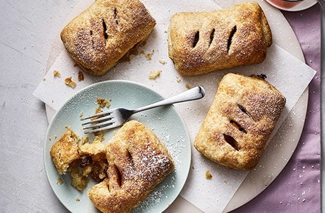 Image of "Rough puff mini apple hand pies"