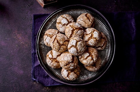 Image of "Walnut and orange ghriba"