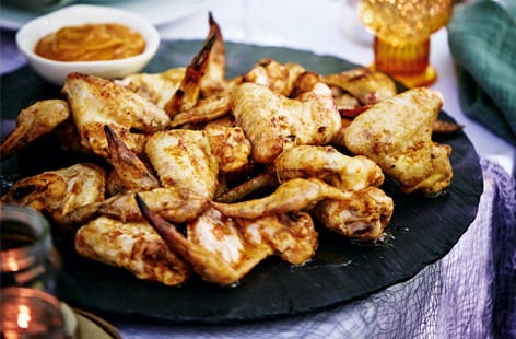 Image of "Chicken wings with smoked paprika mayo"