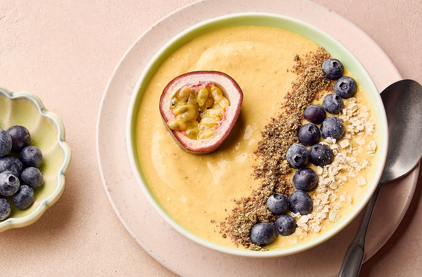 Exotic smoothie bowl