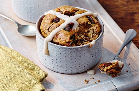 Image of "Hot cross bun baked oats"