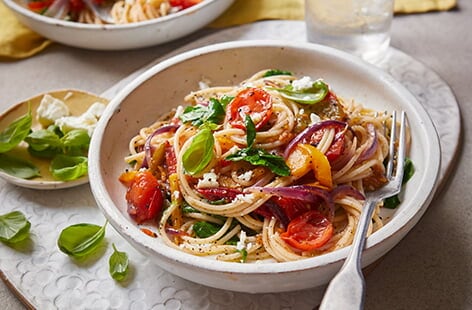 Image of "One-pot tomato and greens pasta"