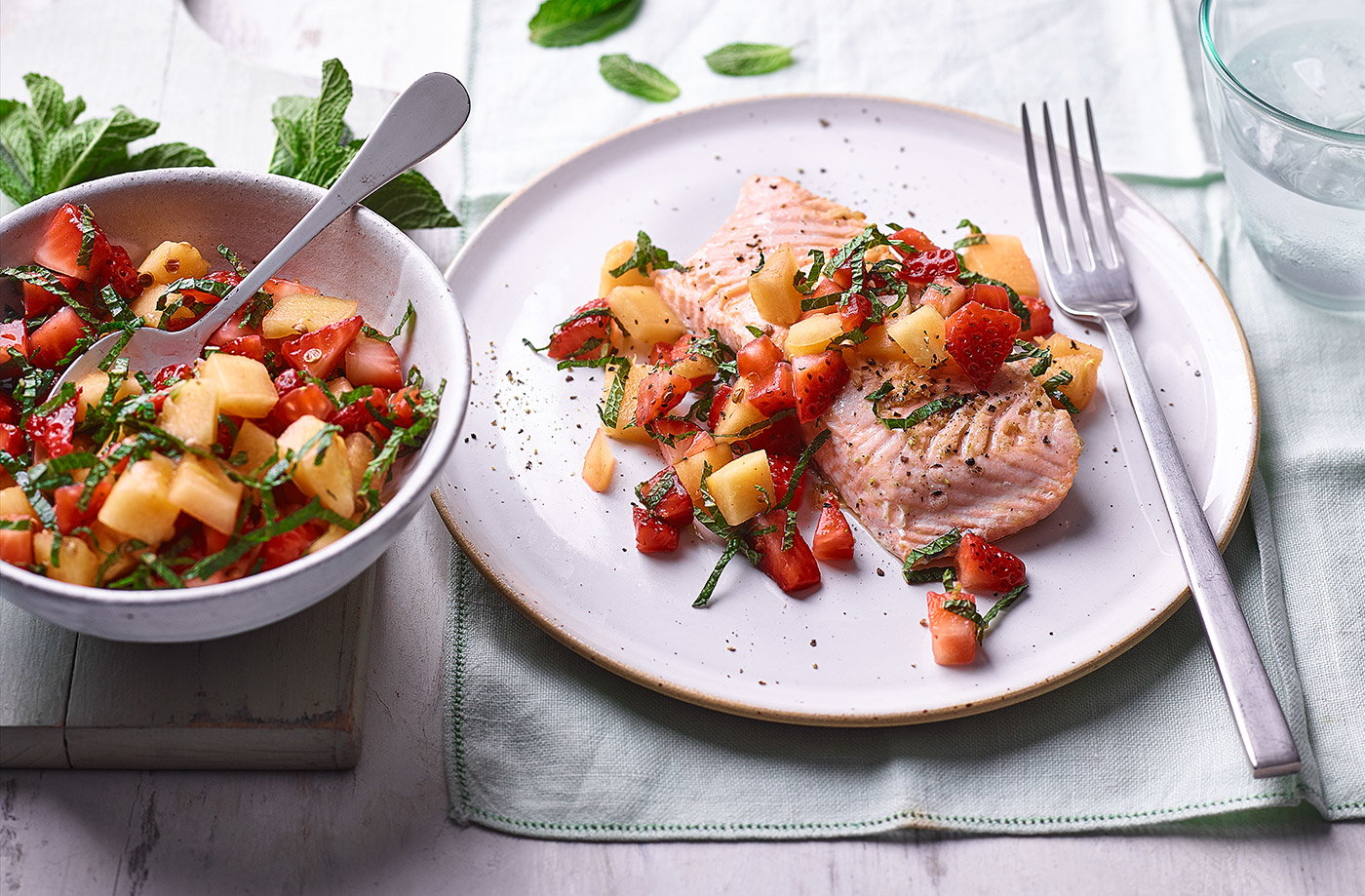 Salmon with mint, strawberry and melon salsa