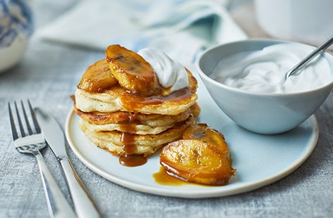 Image of "Vegan coconut pancakes with caramelised bananas"