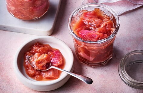Image of "Rhubarb and ginger chutney"