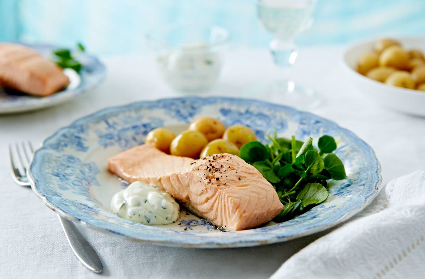 Simple poached salmon fillets