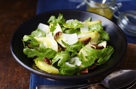 Image of "Tesco Finest shaved parmesan, pear, pecan and rocket salad with a honey-mustard dressing"