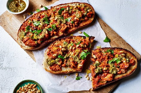 Image of "Sardine and pesto bruschetta"