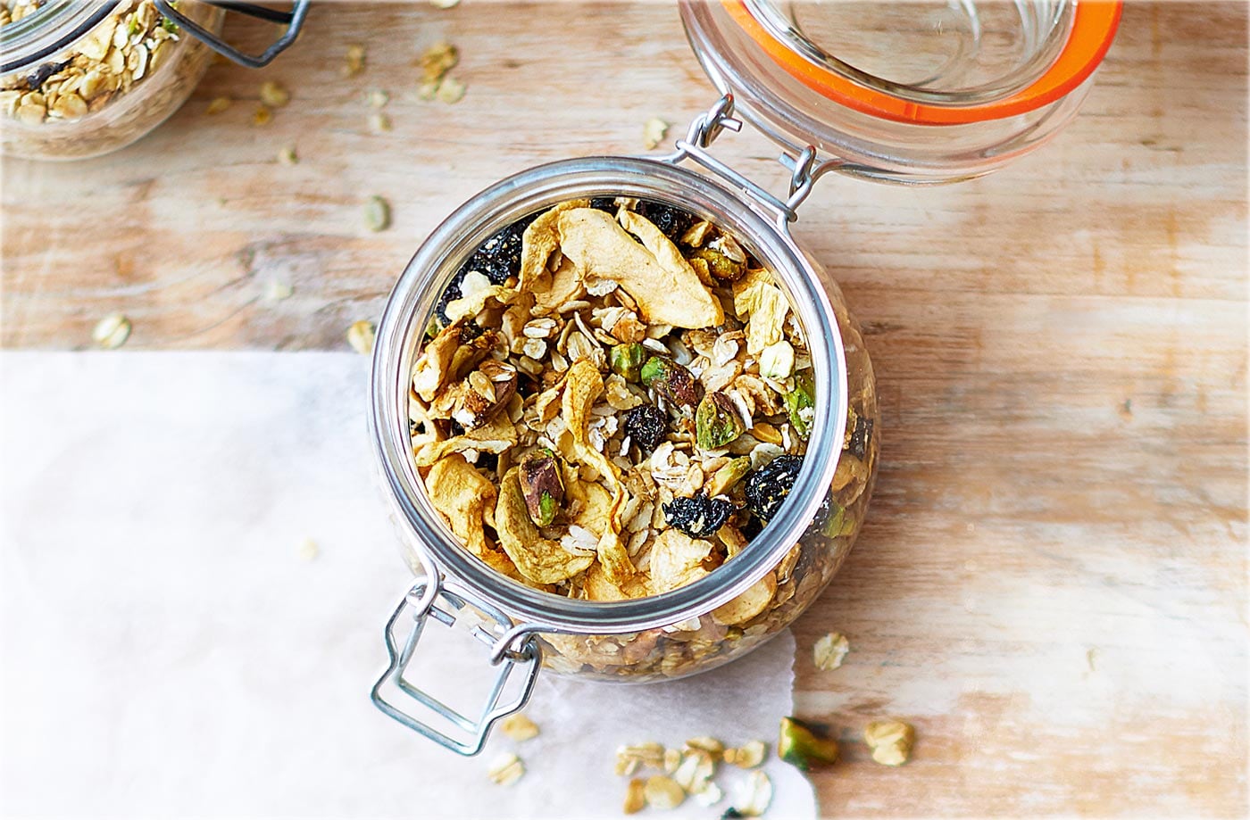 Berry granola