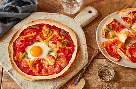 Image of "Veggie tortilla pizzas"
