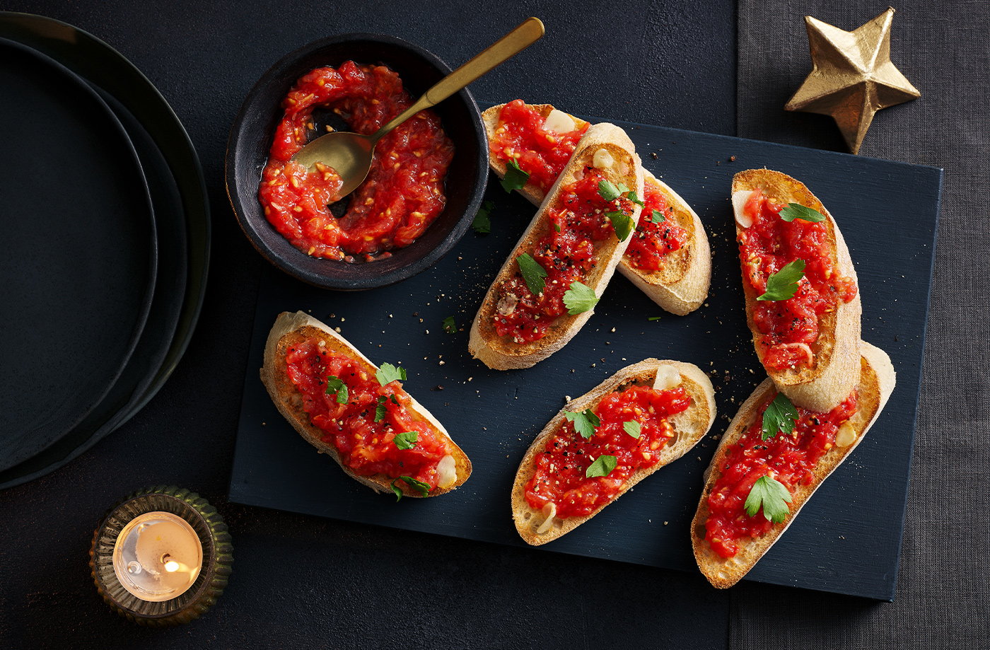 Pan con tomate