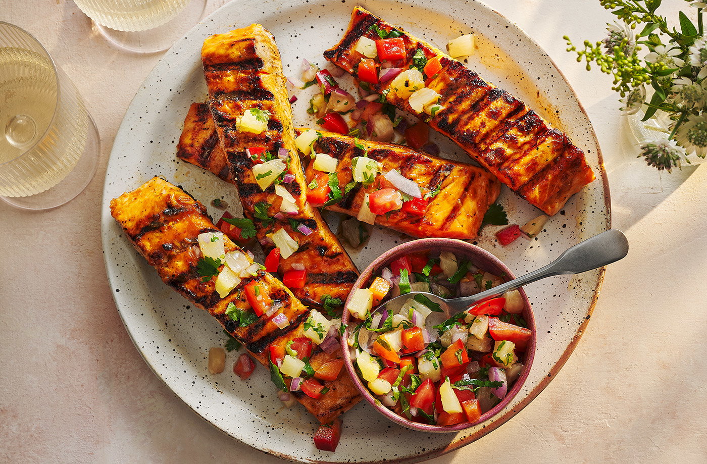 Firecracker salmon with pineapple salsa