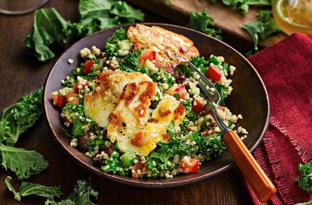 Raw kale tabbouleh with fried halloumi