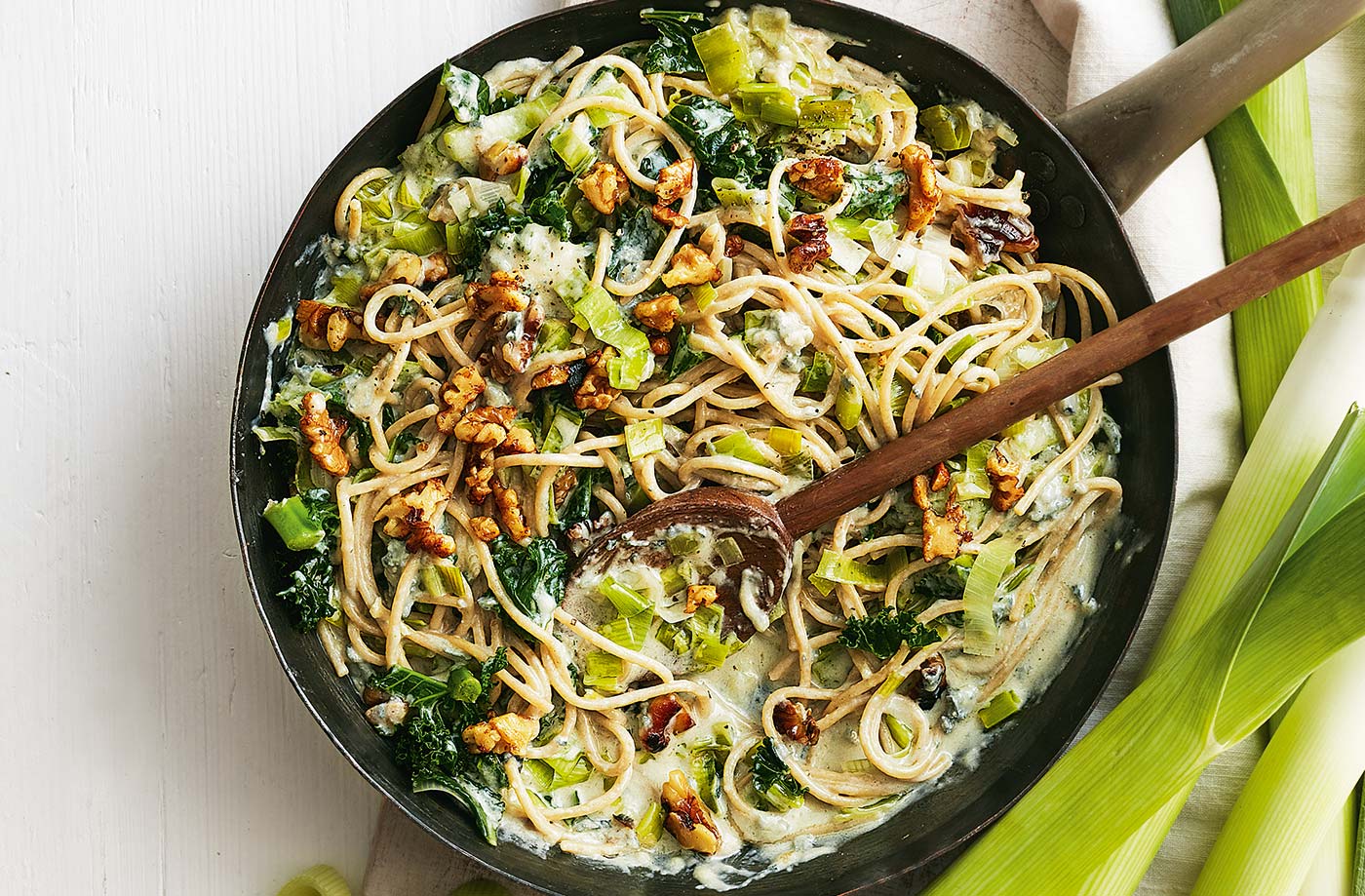 Leek, gorgonzola and walnut spaghetti