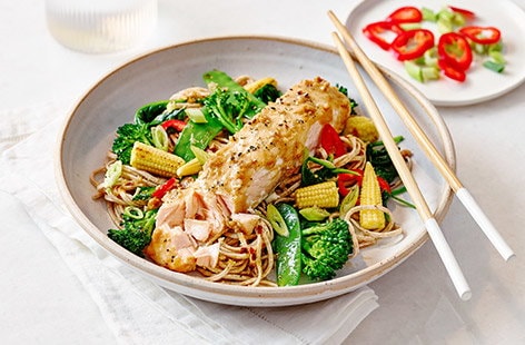 Image of "Peanut salmon noodles"