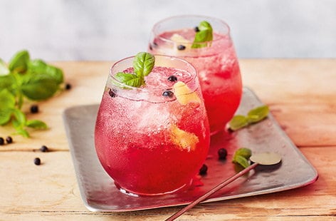 Image of "Bramble gin and tonic"