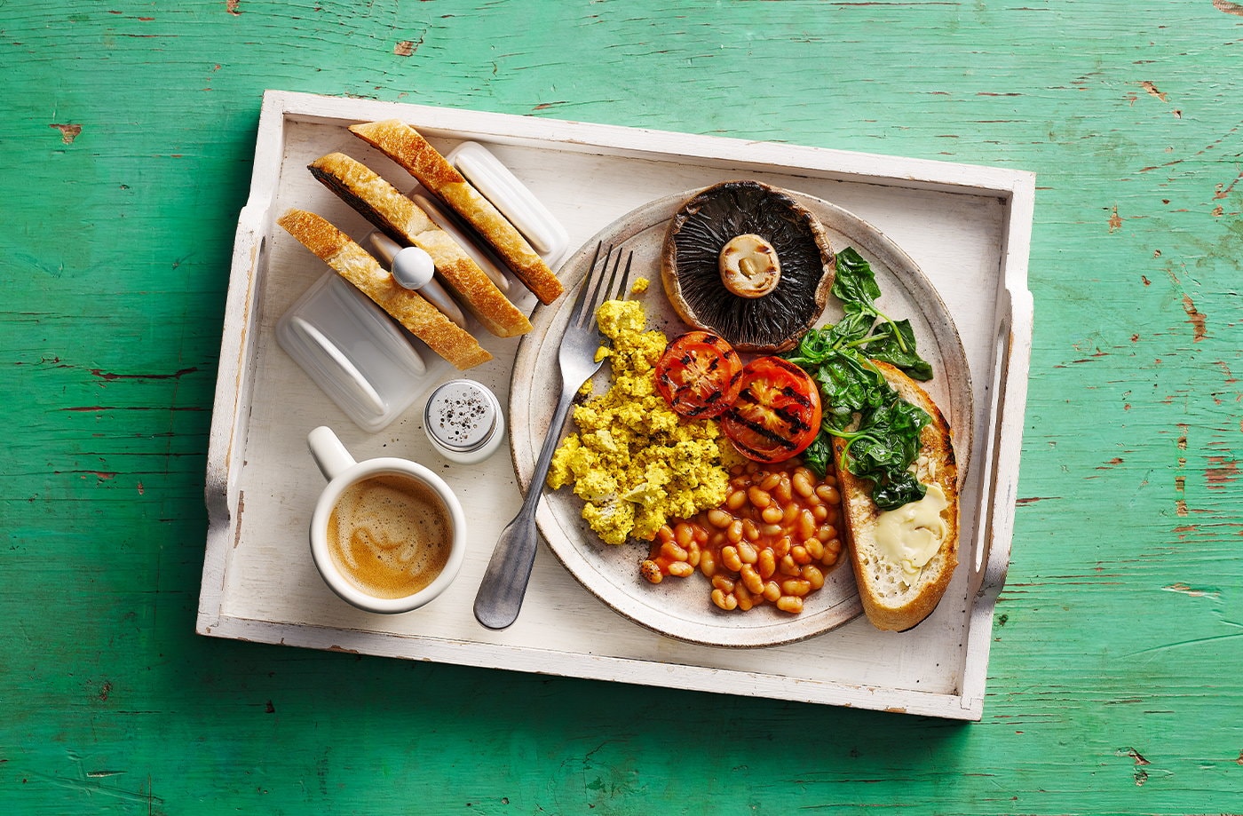 Tofu scramble with mushrooms and tomatoes