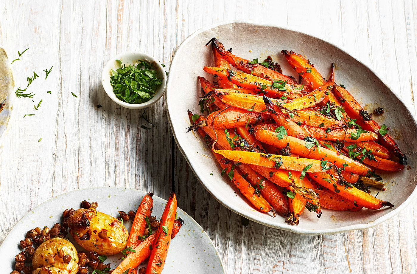 Sticky whole-roasted carrots
