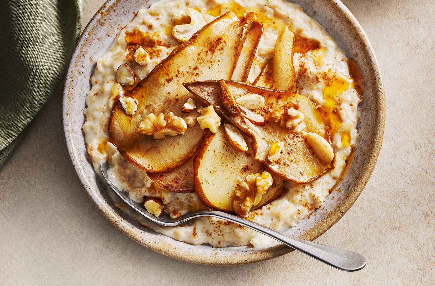 Cinnamon and maple-baked pears