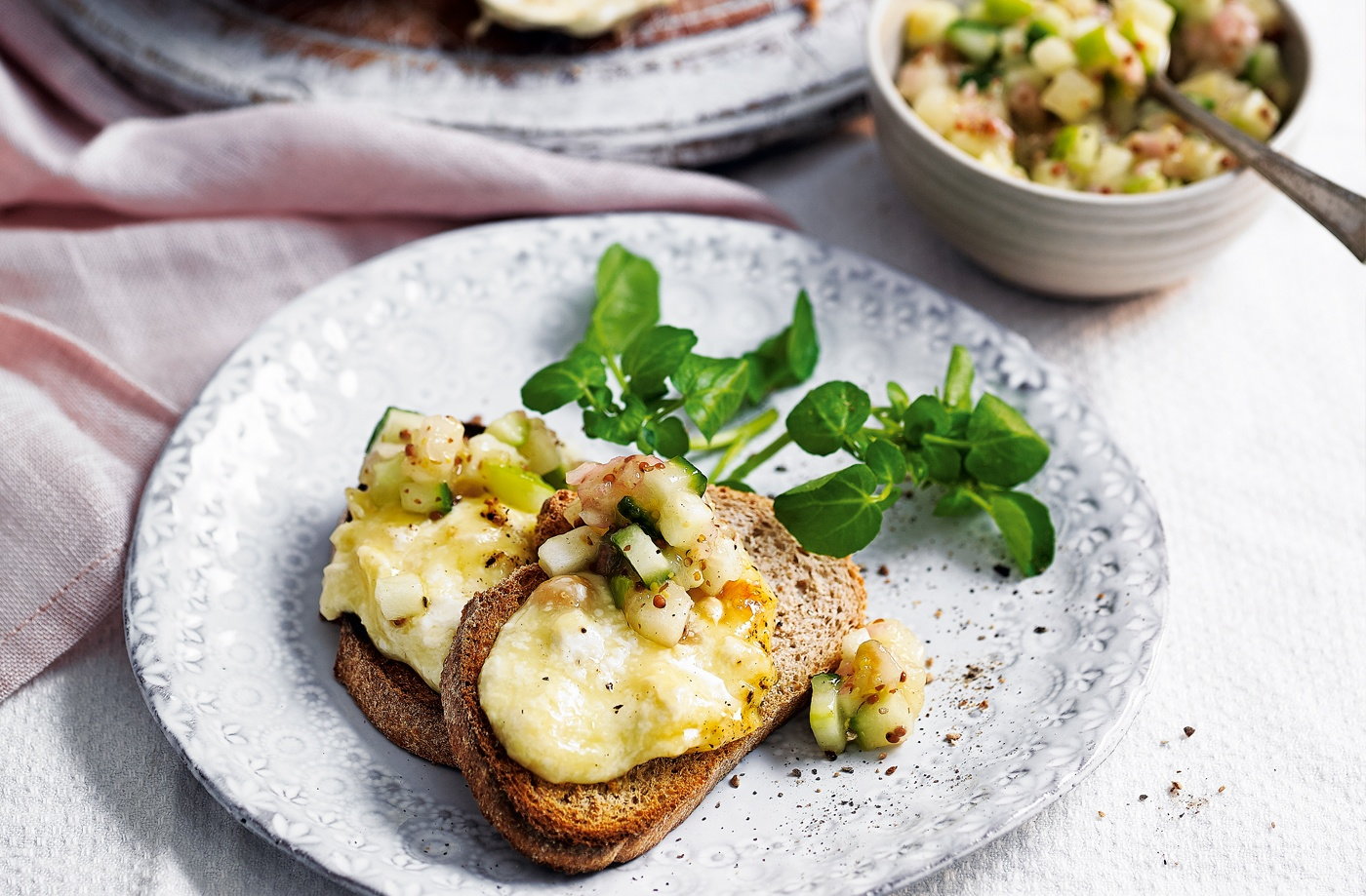 Baked cheese with apple salsa
